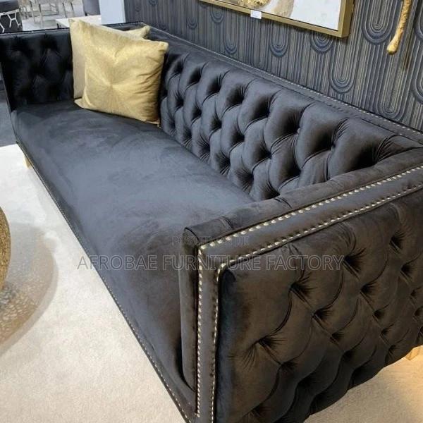 Premium Sofa Chair · Photo 2
