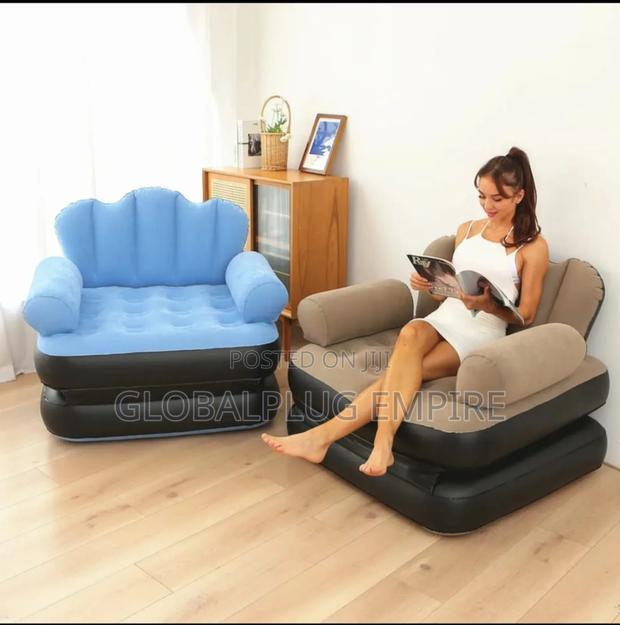Inflatable Couch · Photo 4