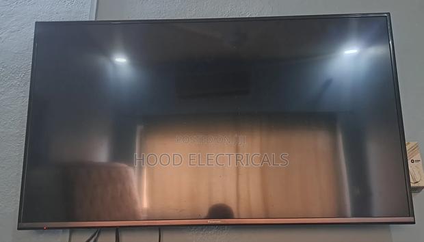Panasonic 50'' Smart Tv photo 2