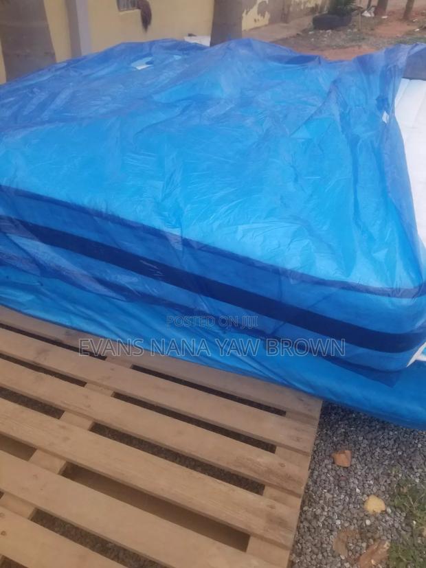 14" Mattress · Photo 4