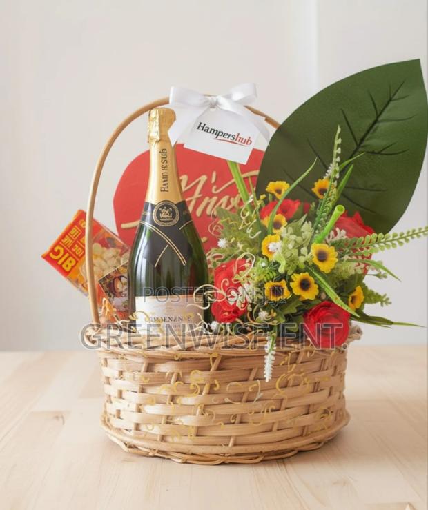 Luxurious Valentines Mini Package · Photo 3