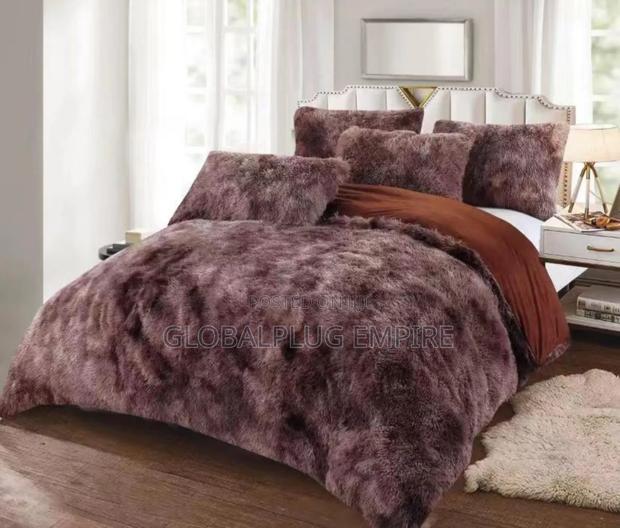 Fluffy 6pcs Duvet Set Comfort Style in One photo 2