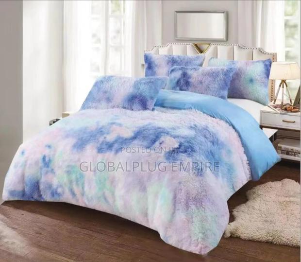 Fluffy 6pcs Duvet Set Comfort Style in One photo 5