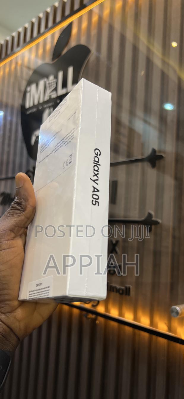 New Samsung Galaxy A05 128 GB Black photo 2