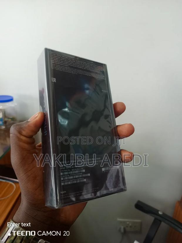 New Apple iPhone 12 Pro 128 GB Gold · Photo 2