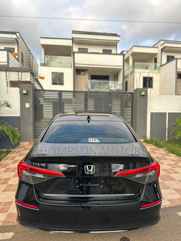 Honda Civic EX CVT 2023 Black photo 4