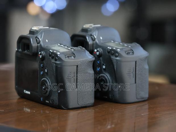 Canon Eos 6d . // Home Used // 8months Warranty photo 4