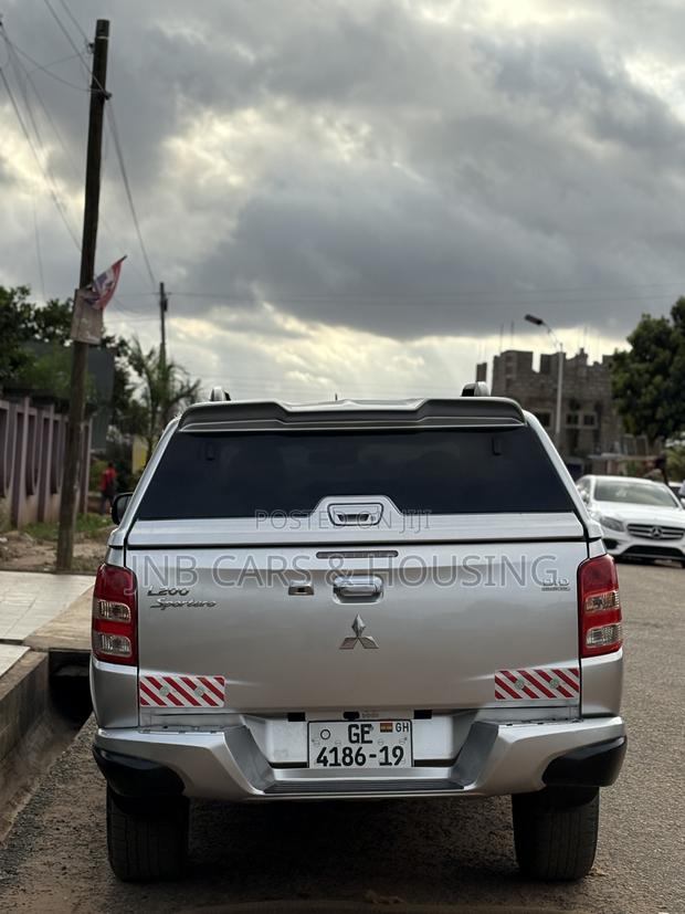 Mitsubishi L200 Double Cab 2.4 154hp 4WD 2018 Silver