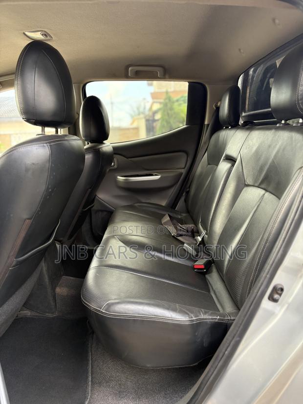 Mitsubishi L200 Double Cab 2.4 154hp 4WD 2018 Silver