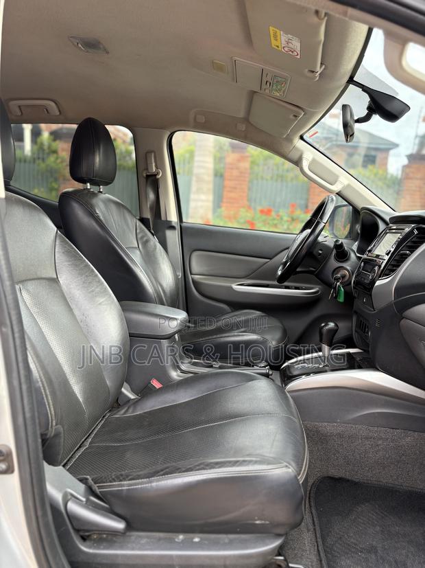 Mitsubishi L200 Double Cab 2.4 154hp 4WD 2018 Silver