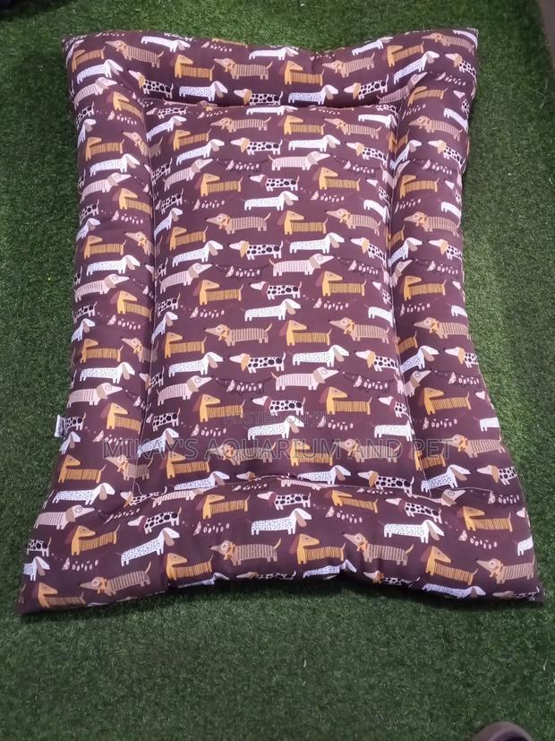 Medium Size Dog Bed · Photo 3