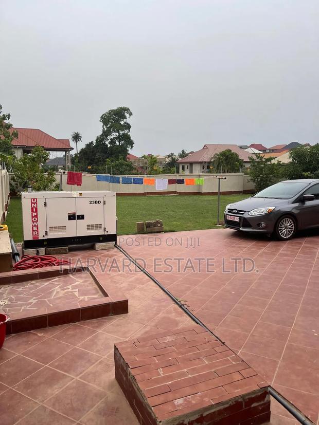 Executive 6 Bedrooms Fully Furnished House for Rent at Fumesua Ekyem photo 6