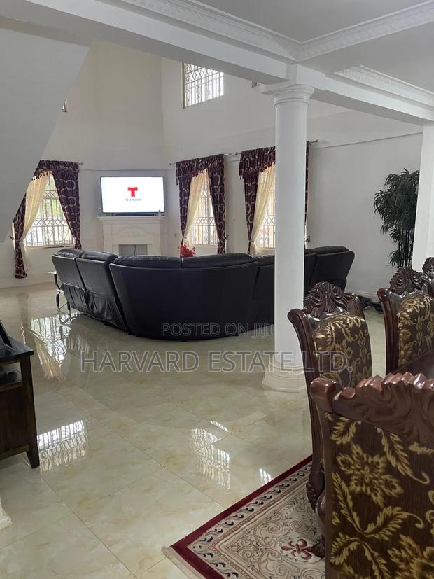 Executive 6 Bedrooms Fully Furnished House for Rent at Fumesua Ekyem photo 13