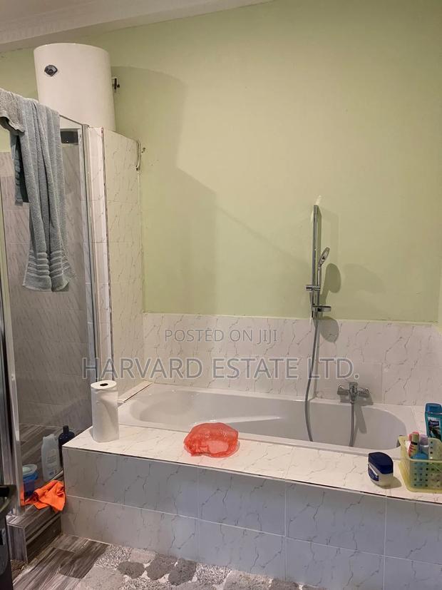 Executive 6 Bedrooms Fully Furnished House for Rent at Fumesua Ekyem photo 15