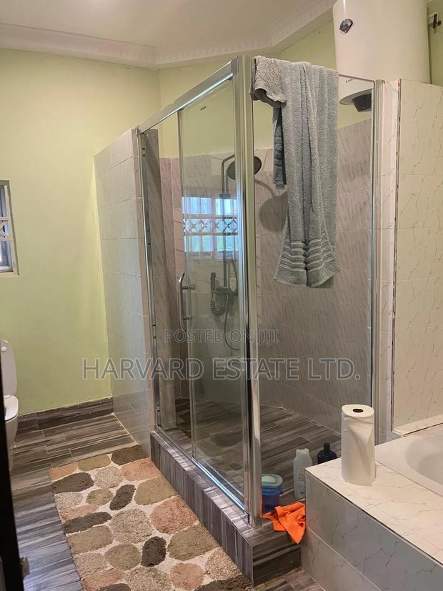 Executive 6 Bedrooms Fully Furnished House for Rent at Fumesua Ekyem photo 16