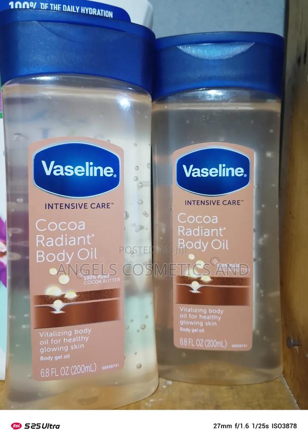 Vaseline Cocoa Radiant Oil · Photo 4
