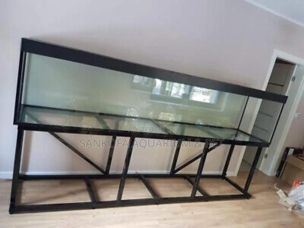 Angle Bar Metallic Glass Aquarium · Photo 2