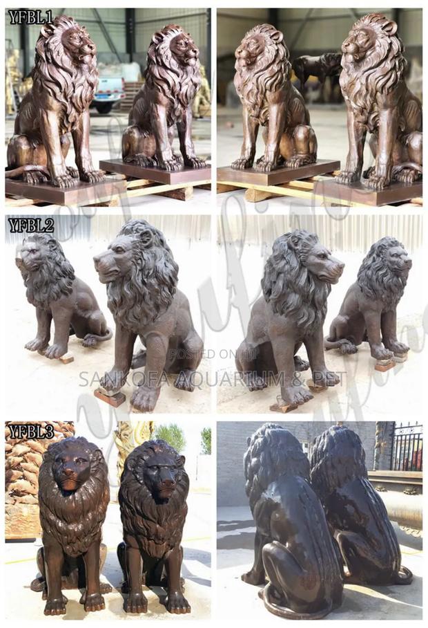 Ultra Classic Modern Lion Statue · Photo 3