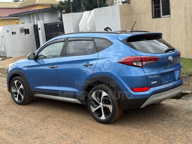 Hyundai Tucson 2017 Blue