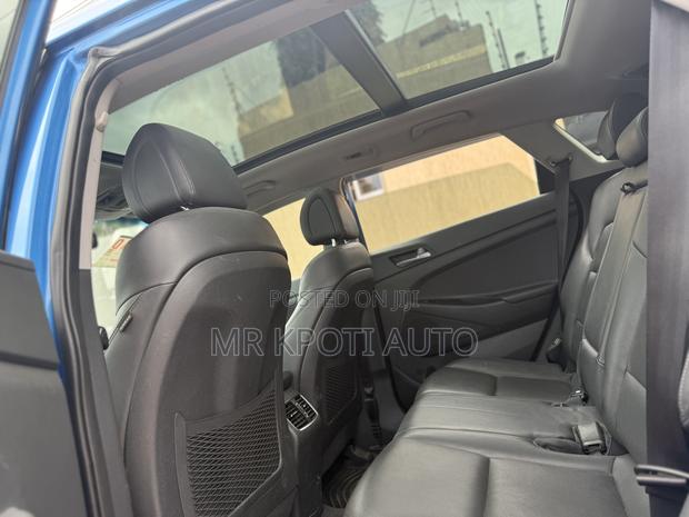 Hyundai Tucson 2017 Blue