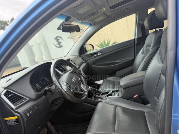 Hyundai Tucson 2017 Blue