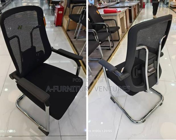 Orthopedic Visitors Chair · Photo 2