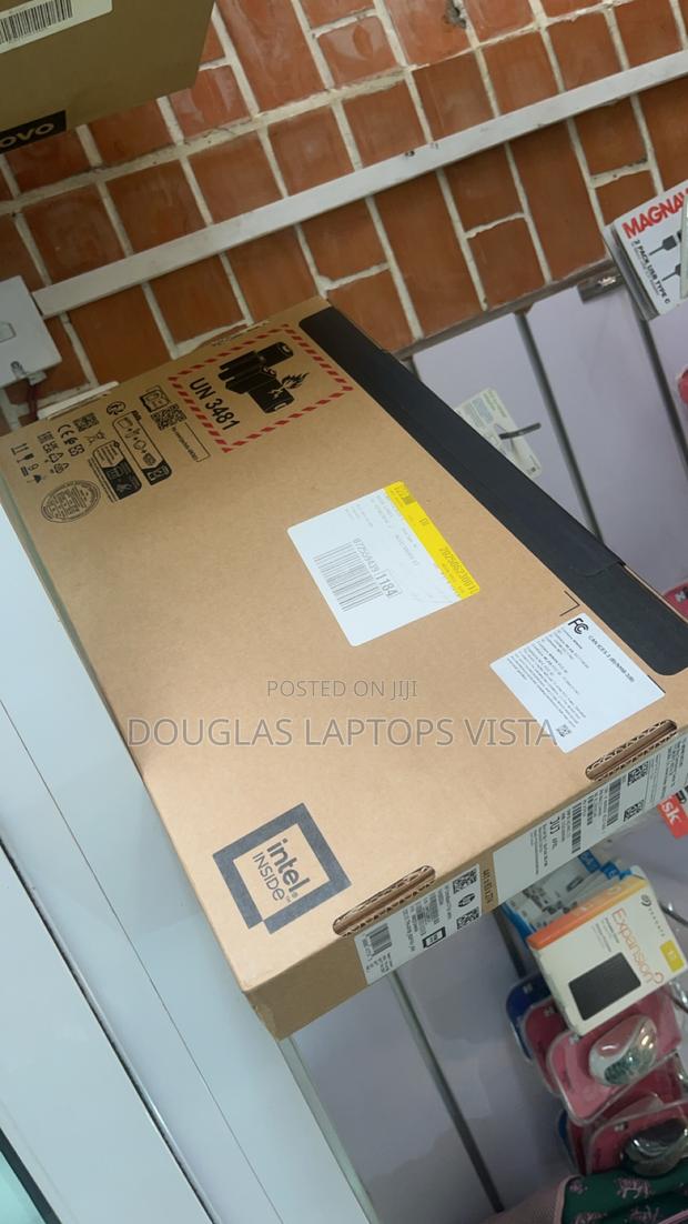 New Laptop HP OmniBook 7 14" 16GB Intel Core I7 SSD 512GB photo 3