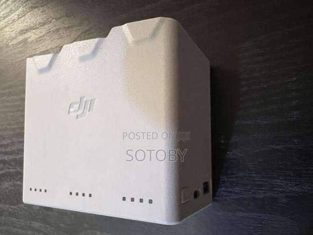 Dji Mini 3 Battery Charging Hub photo 2