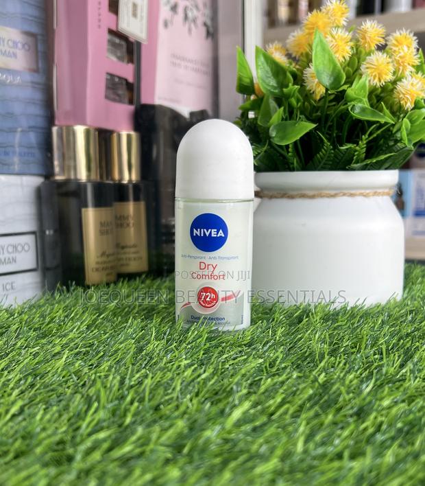 Nivea Women Roll On · Photo 2