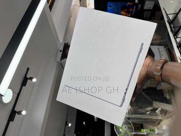 New Laptop Apple MacBook Air 2025 M4 15-Inch 16GB Apple M4 SSD 256GB photo 2