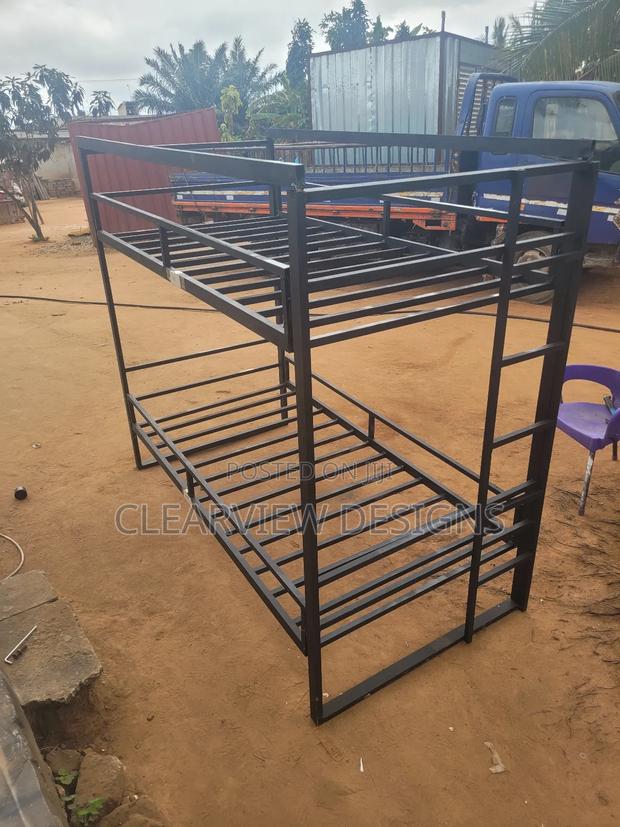 Durable Bunk Bed · Photo 3