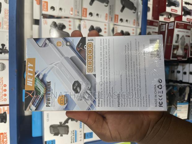 Hetty Sp-Ak42 Power Bank With a 30000mah Capacity. · Photo 4