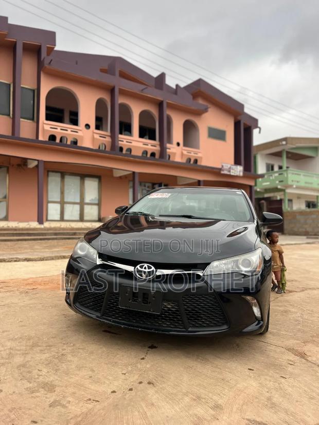 Toyota Camry SE 4dr Sedan (2.5L 4cyl 6A) 2017 Black