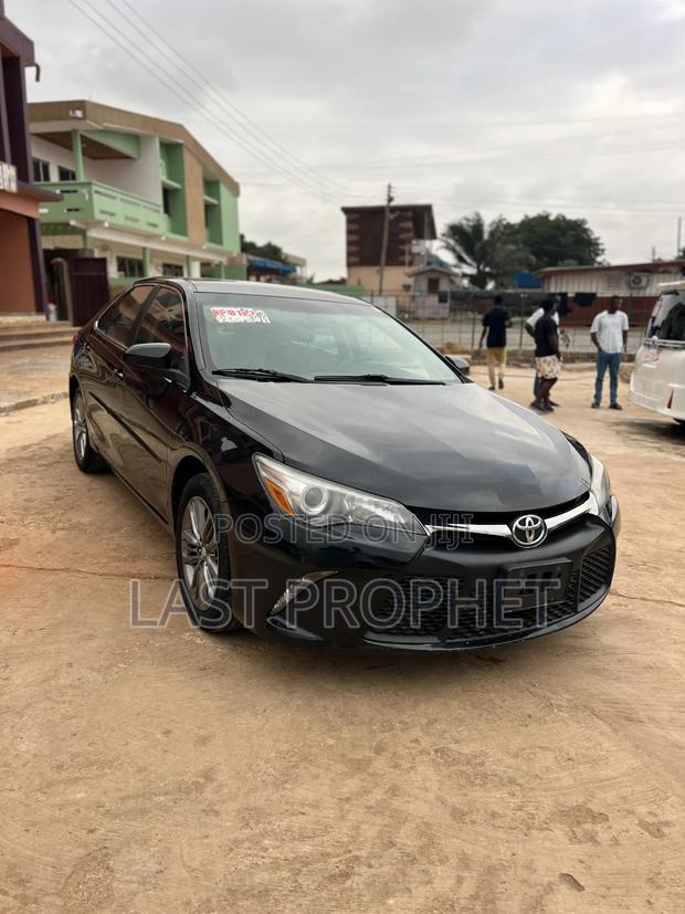 Toyota Camry SE 4dr Sedan (2.5L 4cyl 6A) 2017 Black photo 8
