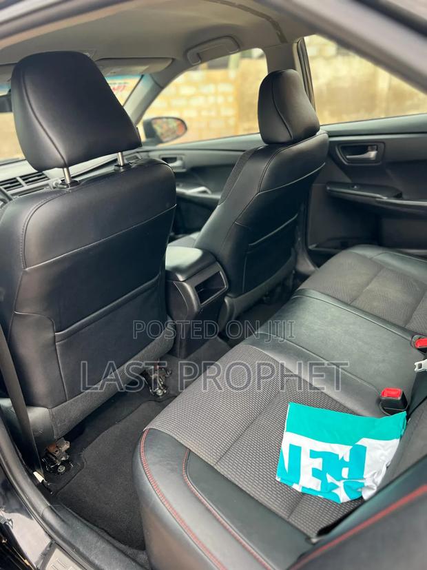 Toyota Camry SE 4dr Sedan (2.5L 4cyl 6A) 2017 Black photo 19