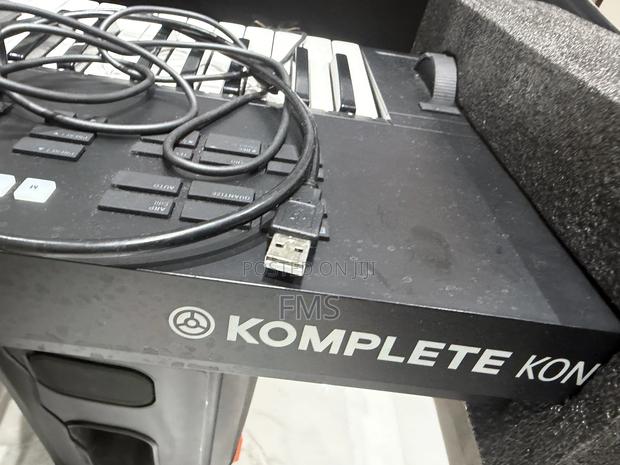 Native Instruments Komplete Kontrol S49 – Smart Keyboard Controller photo 6