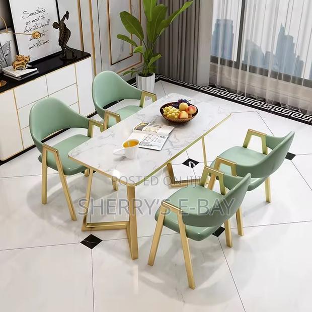 Luxurious Dining Set