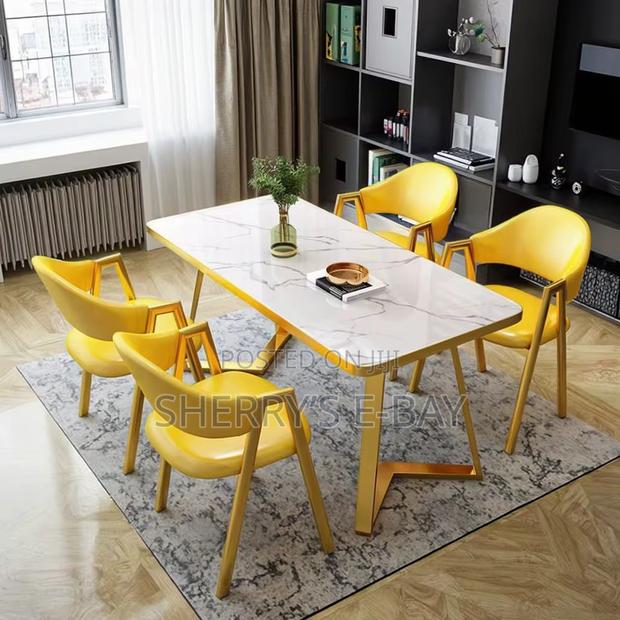 Luxurious Dining Set photo 4