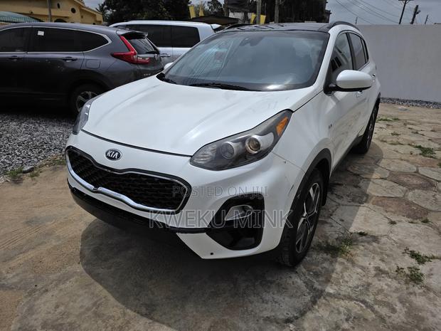 Kia Sportage 2020 White photo 2