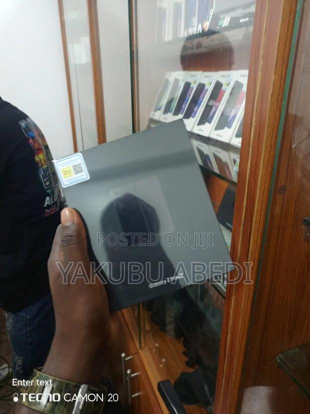 New Samsung Galaxy Z Fold 5 512 GB Blue · Photo 2