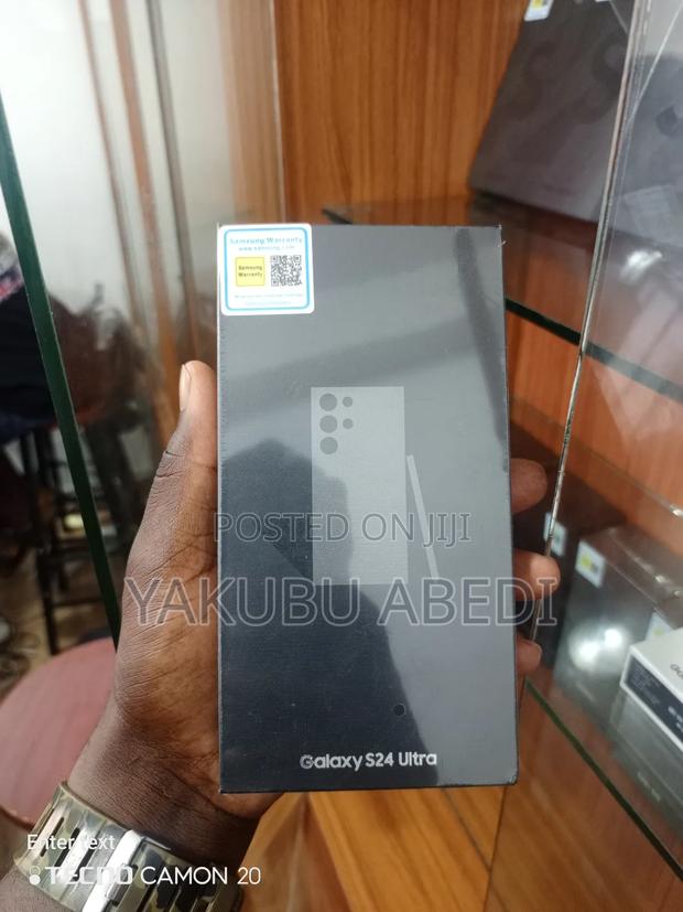 New Samsung Galaxy S24 Ultra 256 GB Black · Photo 3