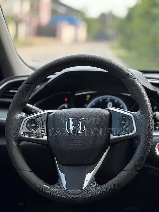 Honda Civic 2016 White