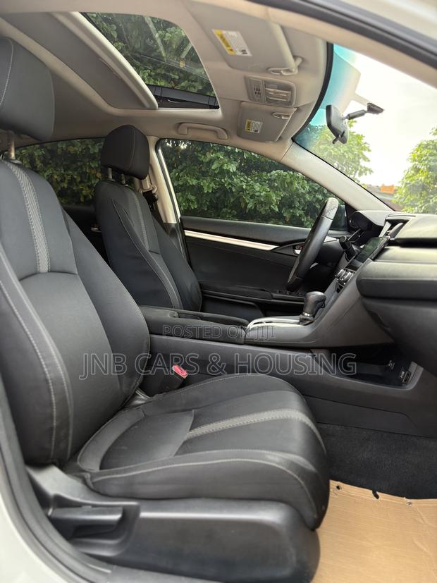 Honda Civic 2016 White