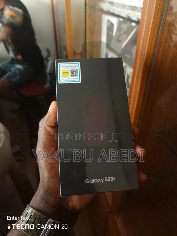 New Samsung Galaxy S23+ 256 GB Black · Photo 3