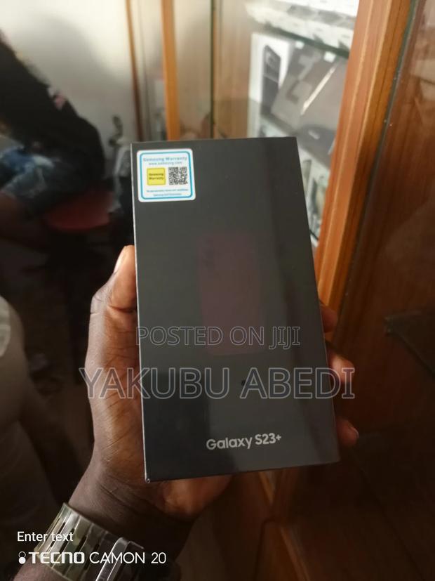 New Samsung Galaxy S23+ 256 GB Black · Photo 4