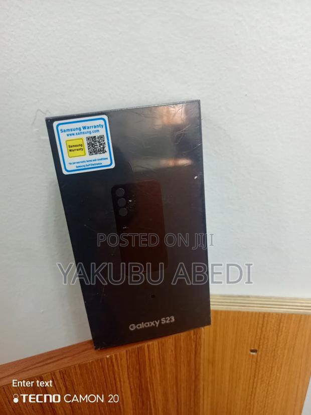 New Samsung Galaxy S23 256 GB Black · Photo 2