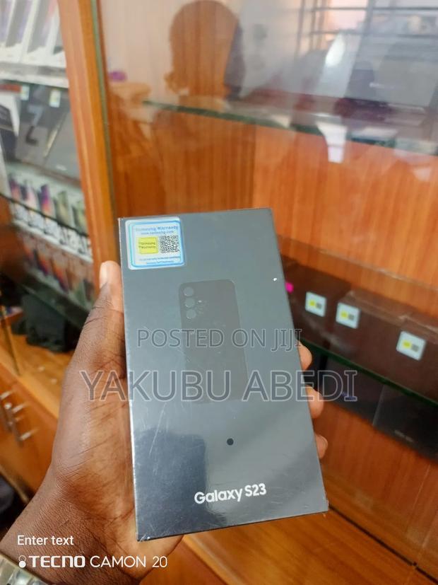 New Samsung Galaxy S23 256 GB Black · Photo 4