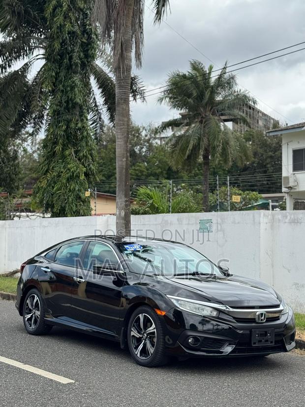 Honda Civic Touring 4dr Sedan (1.5L 4cyl) 2016 Black photo 2
