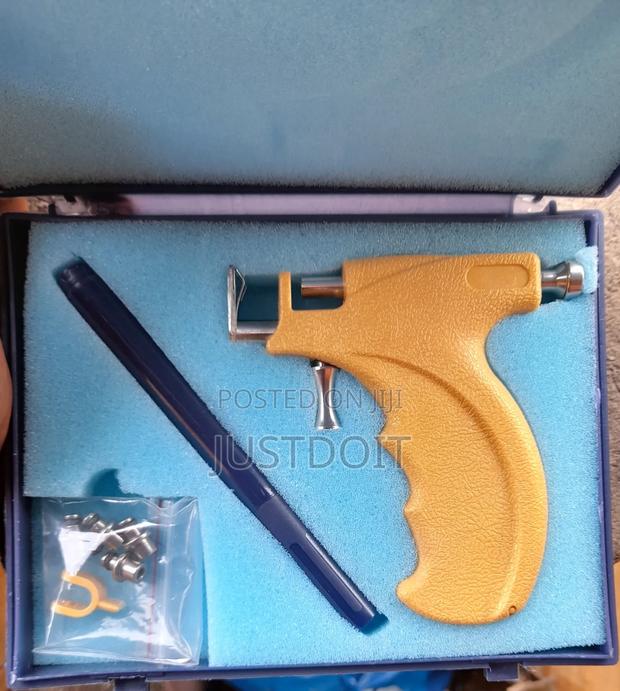 Professional Piercing Gun · Photo 3