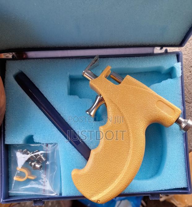 Professional Piercing Gun · Photo 4